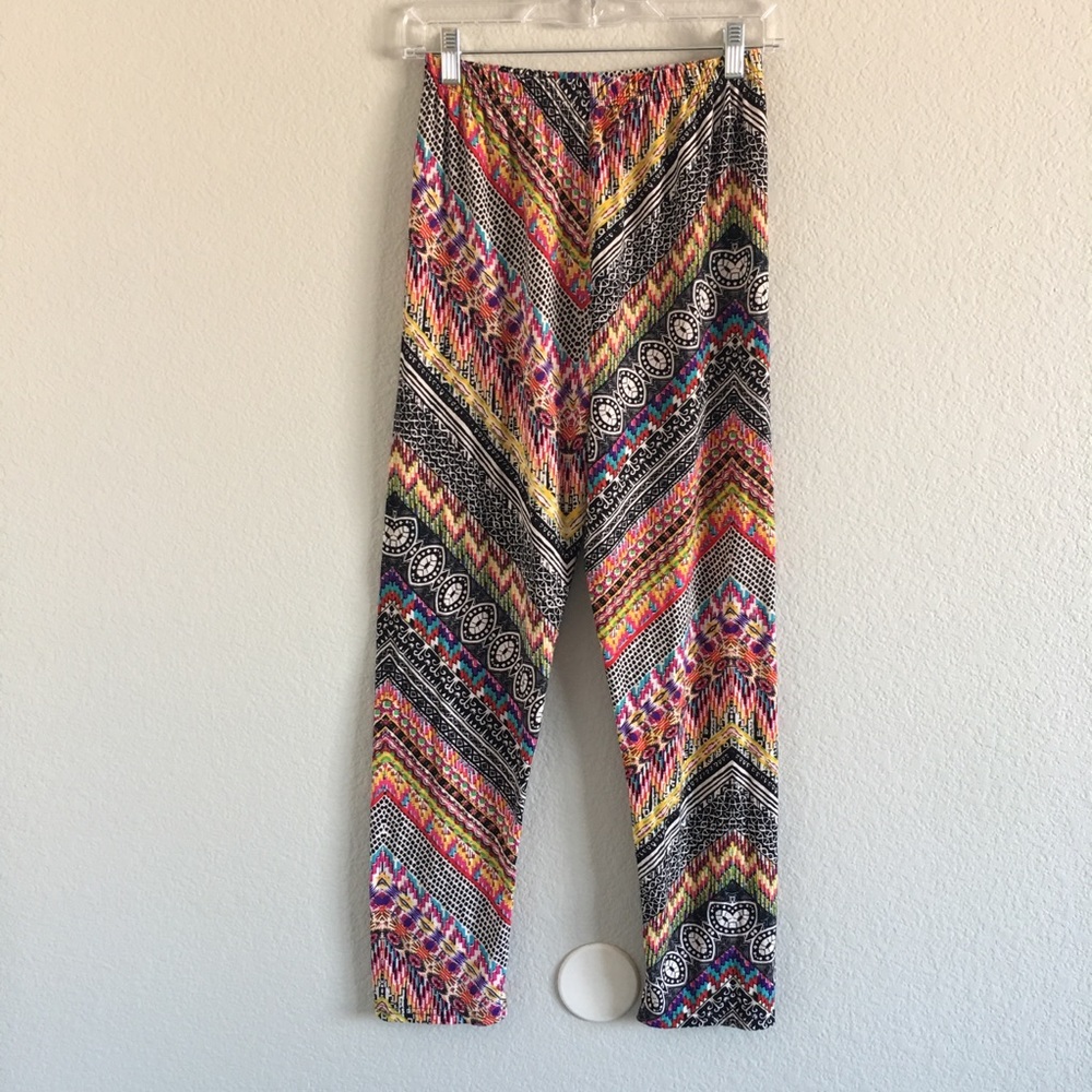 NWOT Women’s Patterned Leggings